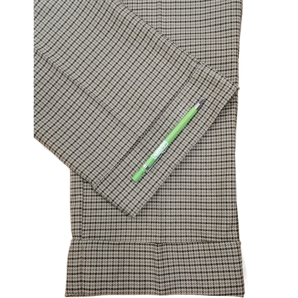 🤎 tan small houndstooth pattern cuffed leg casual pants by New York & Company